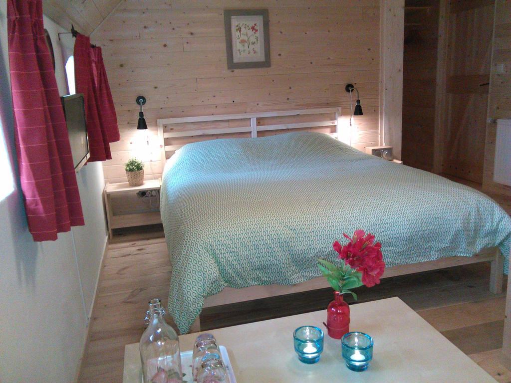 B&B De Luttikhoeve Giethmen Εξωτερικό φωτογραφία